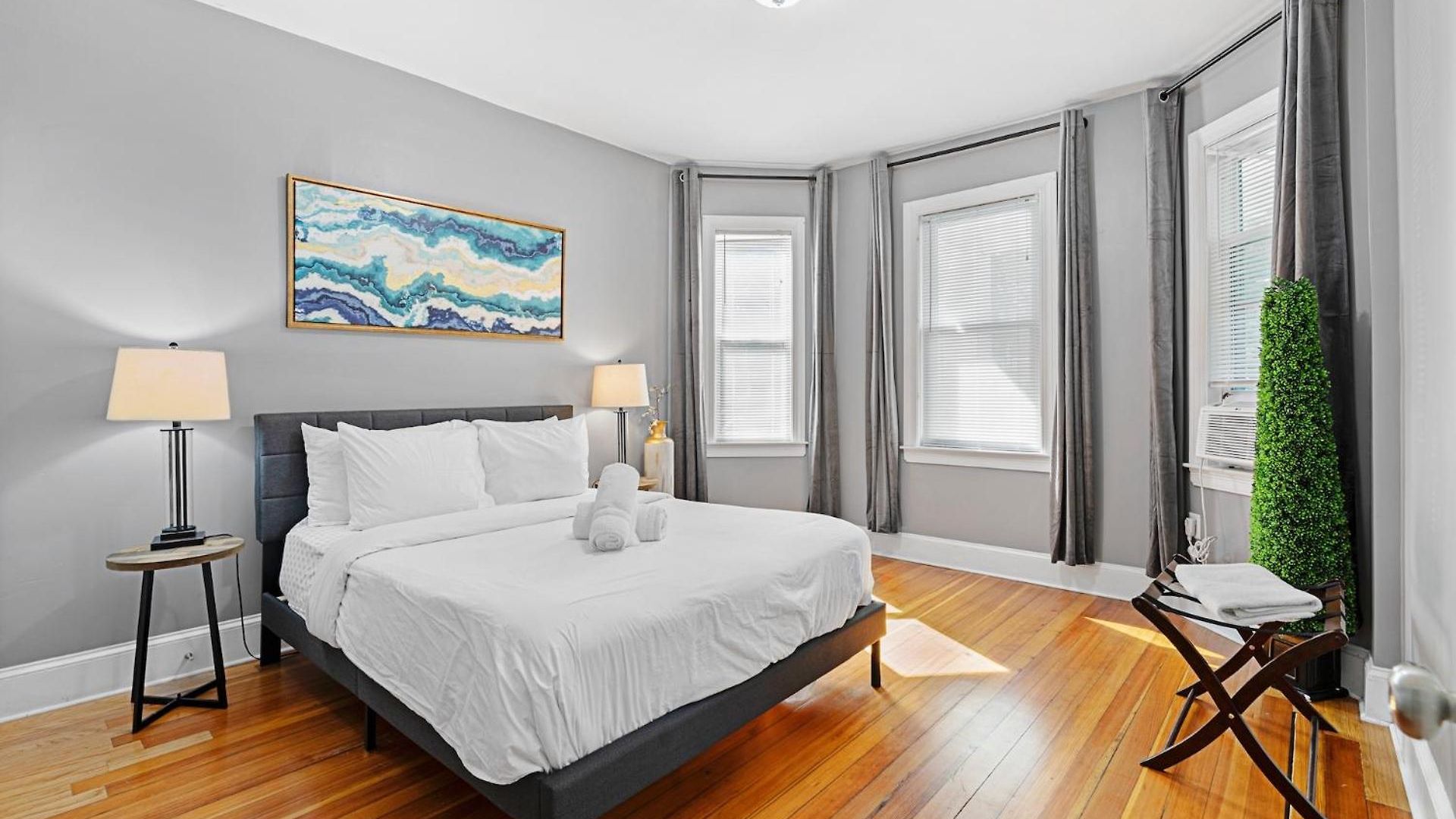Apartment Spacious Near Ashmont *