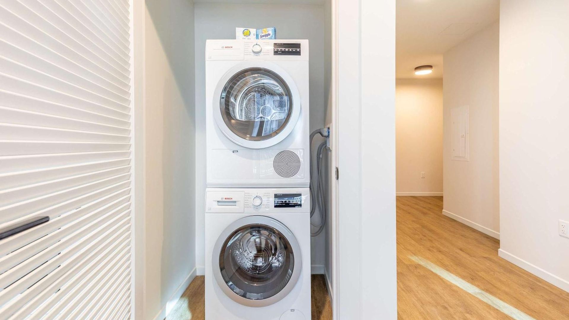 Full Private Downtown Seaport Apartment