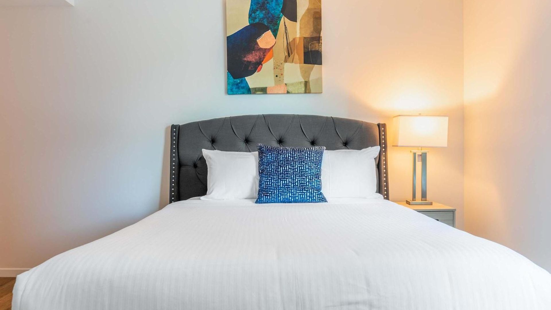 Full Private Downtown Seaport * Boston