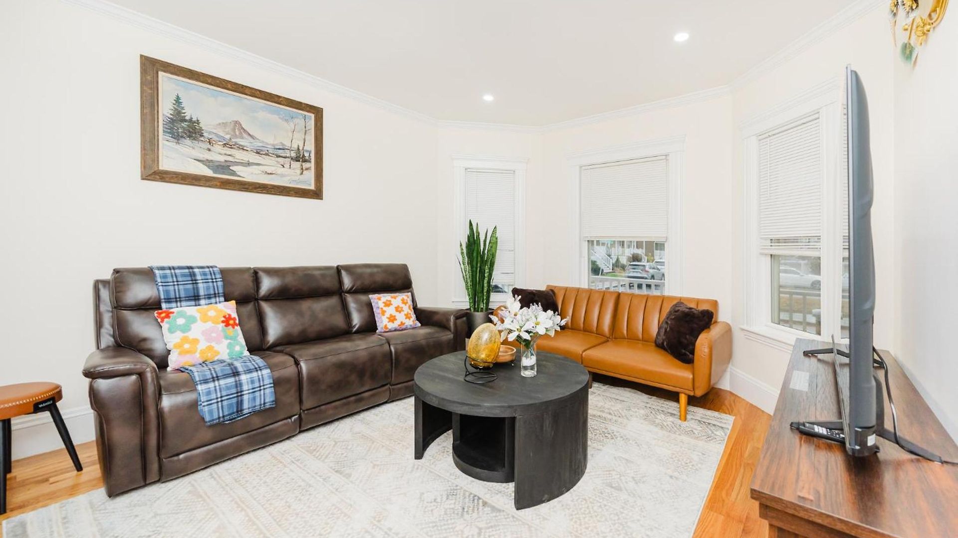 Apartment 76 Carruth - 4br Cozy And Lovely