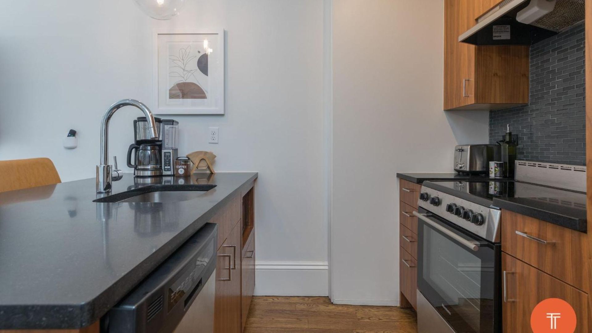 304 Newbury Street By Thatch Aparthotel