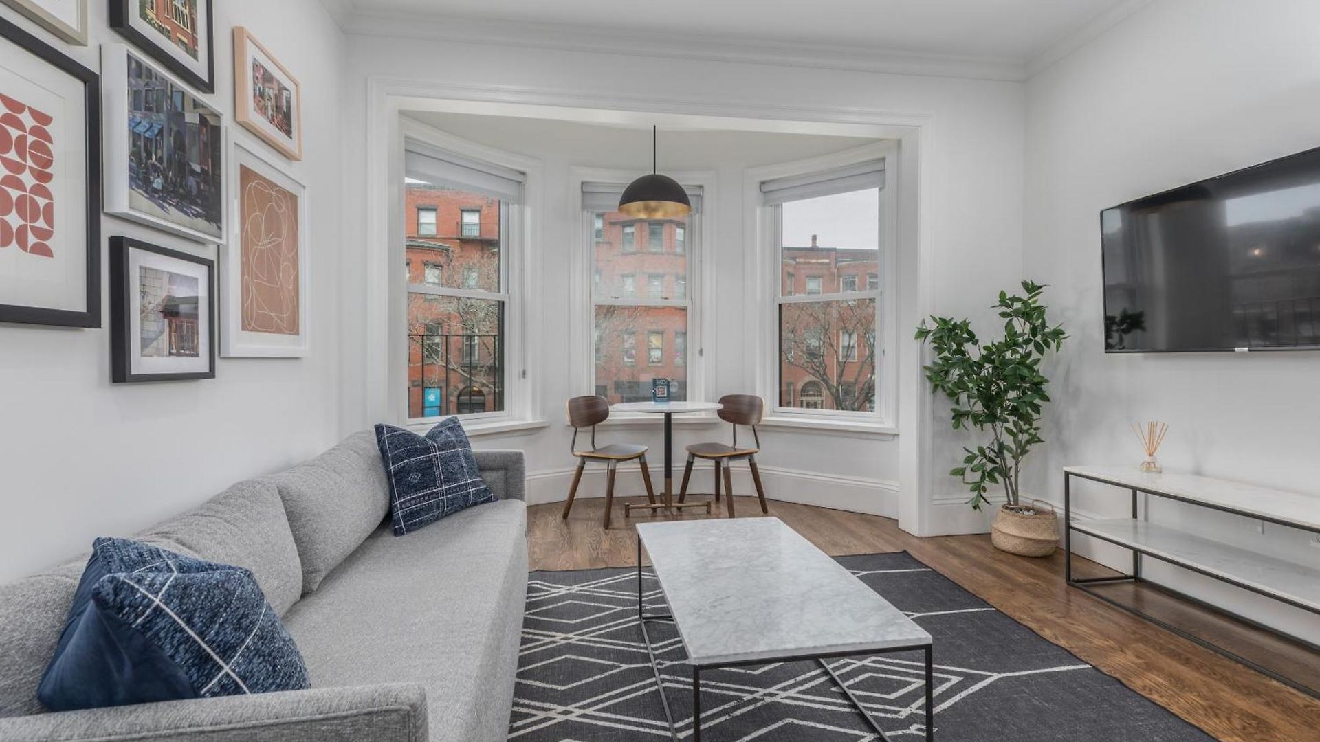 304 Newbury Street By Thatch Aparthotel