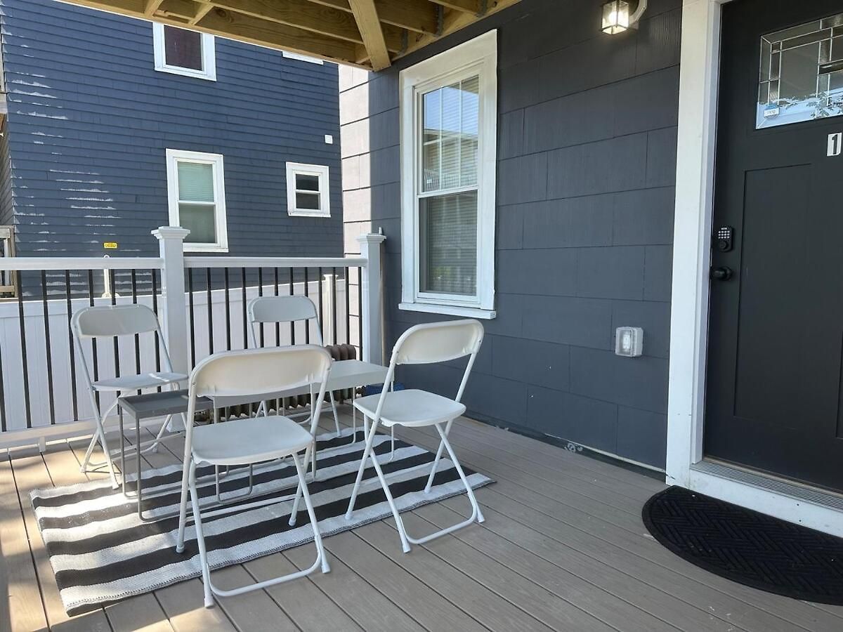 85a Charming Base, 3br, 2ba Ideal For Families Apartment *