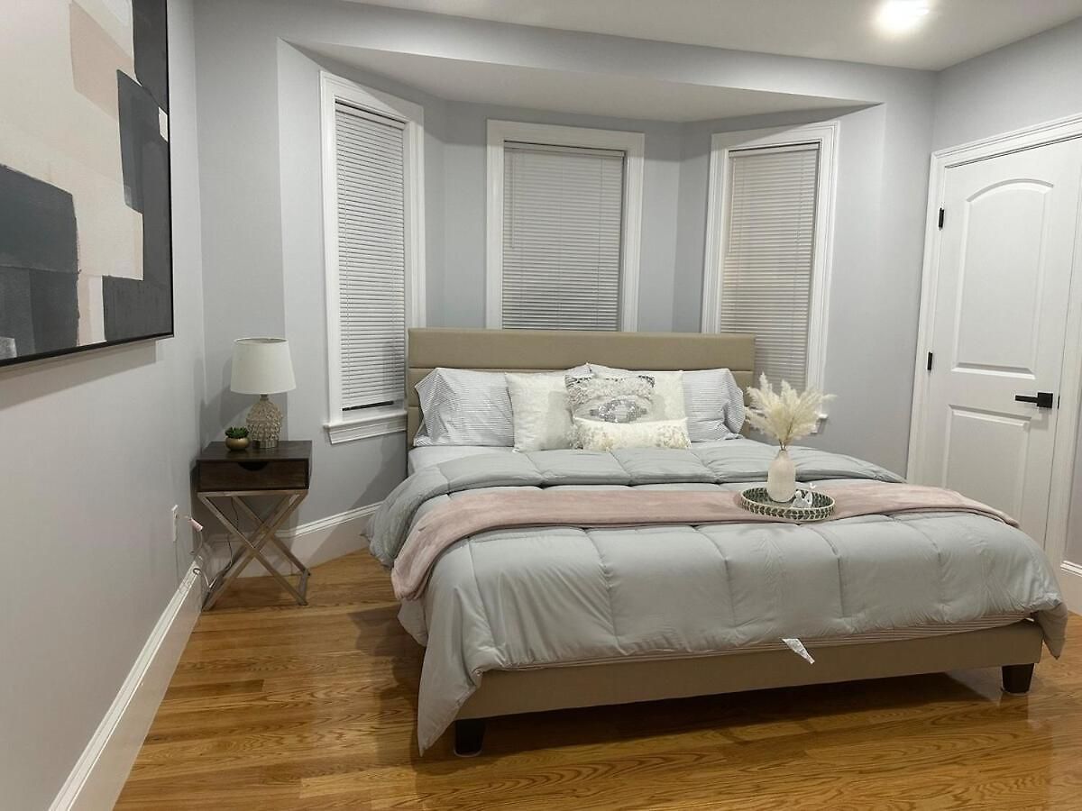 Apartment 85a Charming Base, 3br, 2ba Ideal For Families