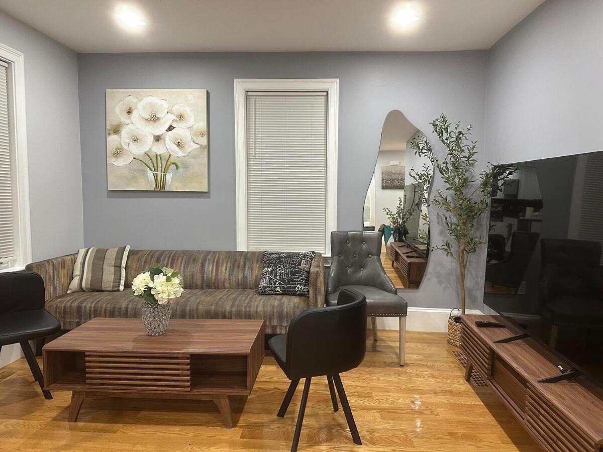 85a Charming Base, 3br, 2ba Ideal For Families Apartment *