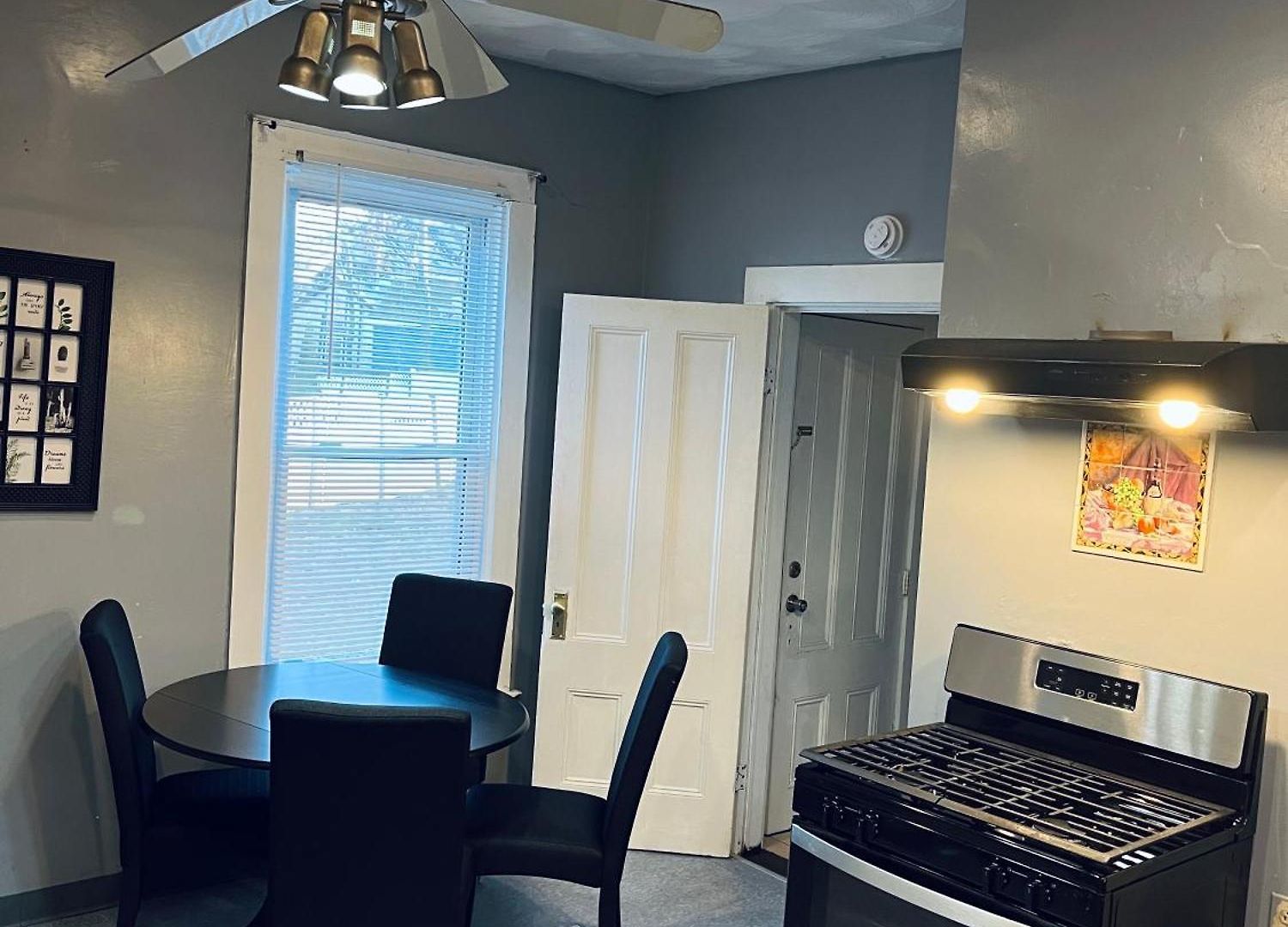 Apartment Quiet Two Bedroom In Convenient Location