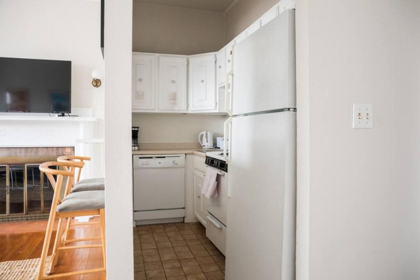 Chic Fenway 1b Perfect Location Apartment *