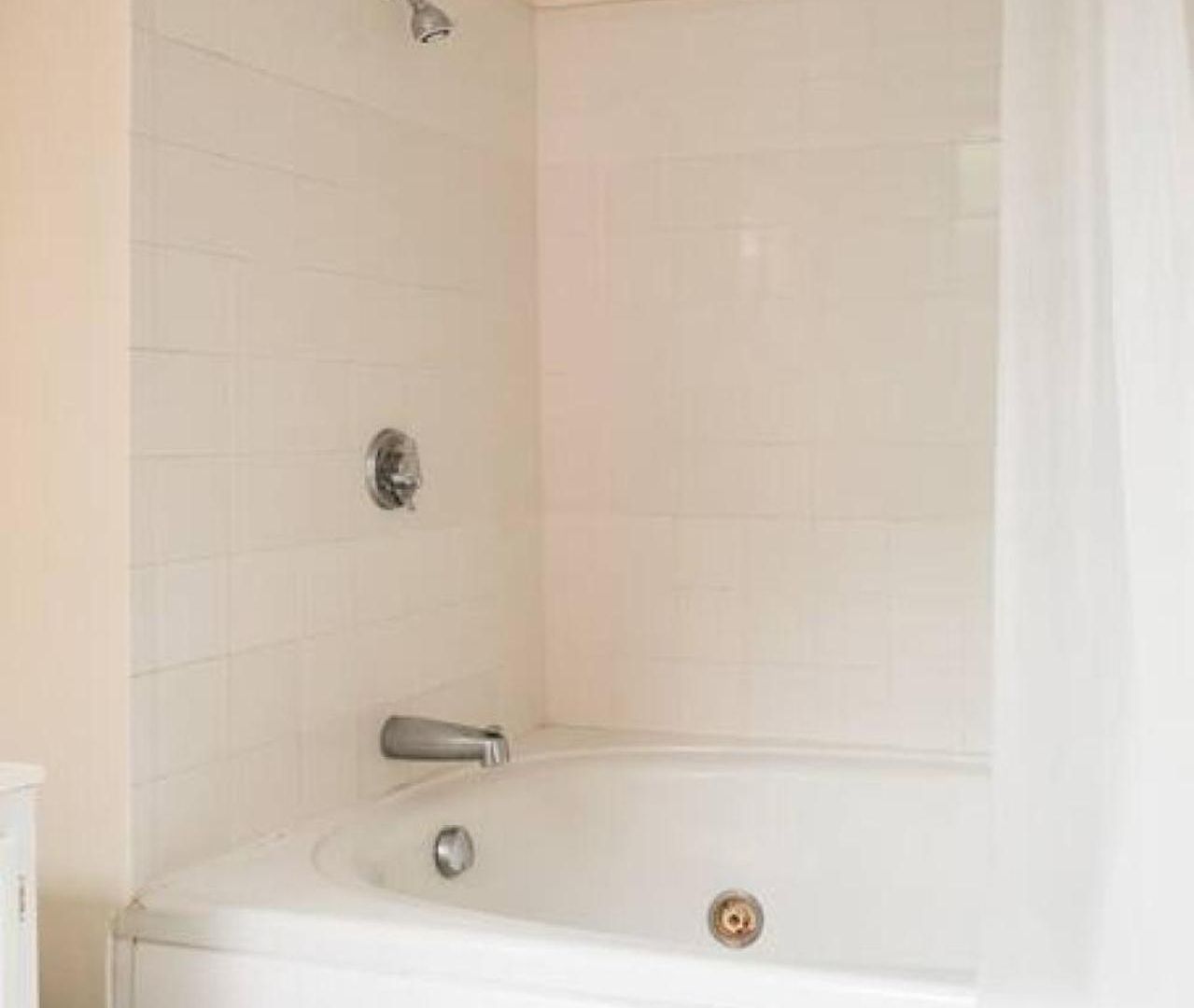 Charming 1 Bedroom Newbury Street *