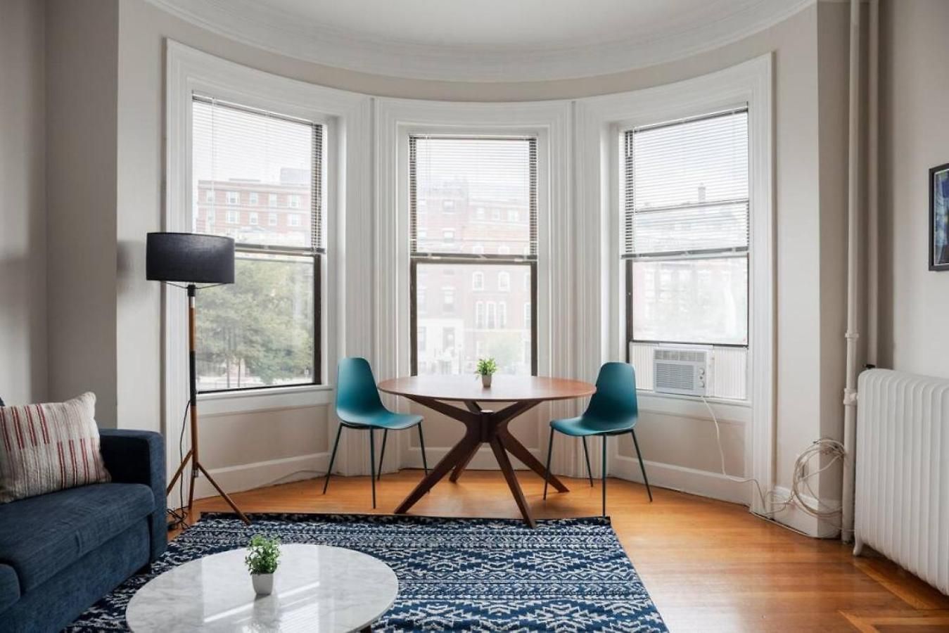 Spacious Fenway 1br