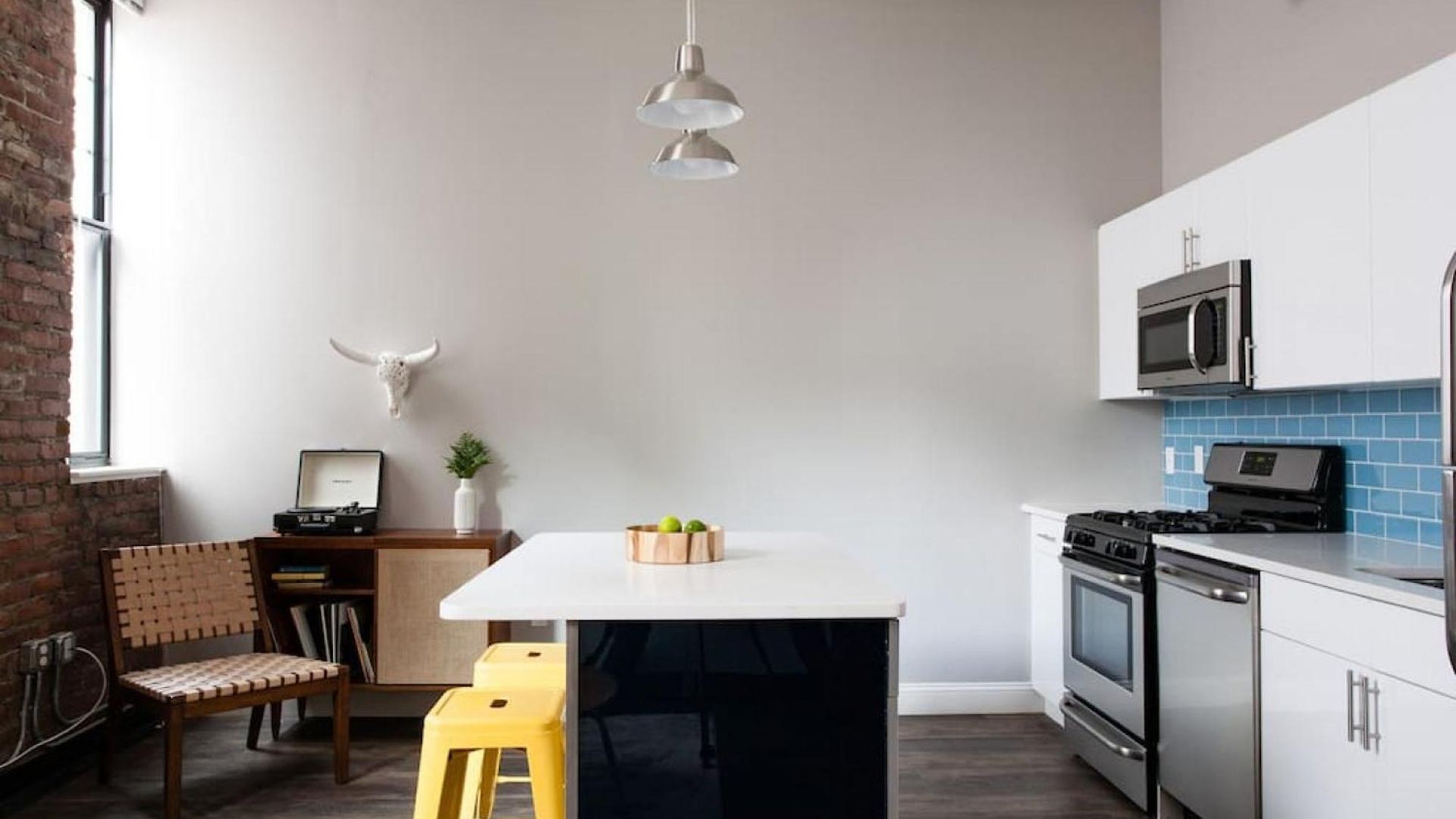 Centrally Located Luxurious Loft Walk Anywhere * Boston