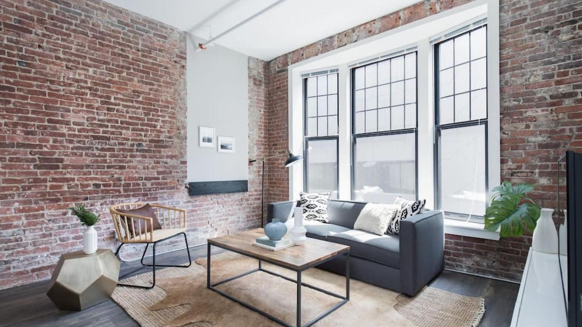 Apartment Large Loft Steps From Common Boston