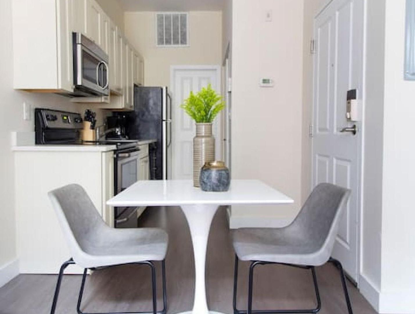 Bright And Bold Loft Fast Wifi Downtown Apartment Boston