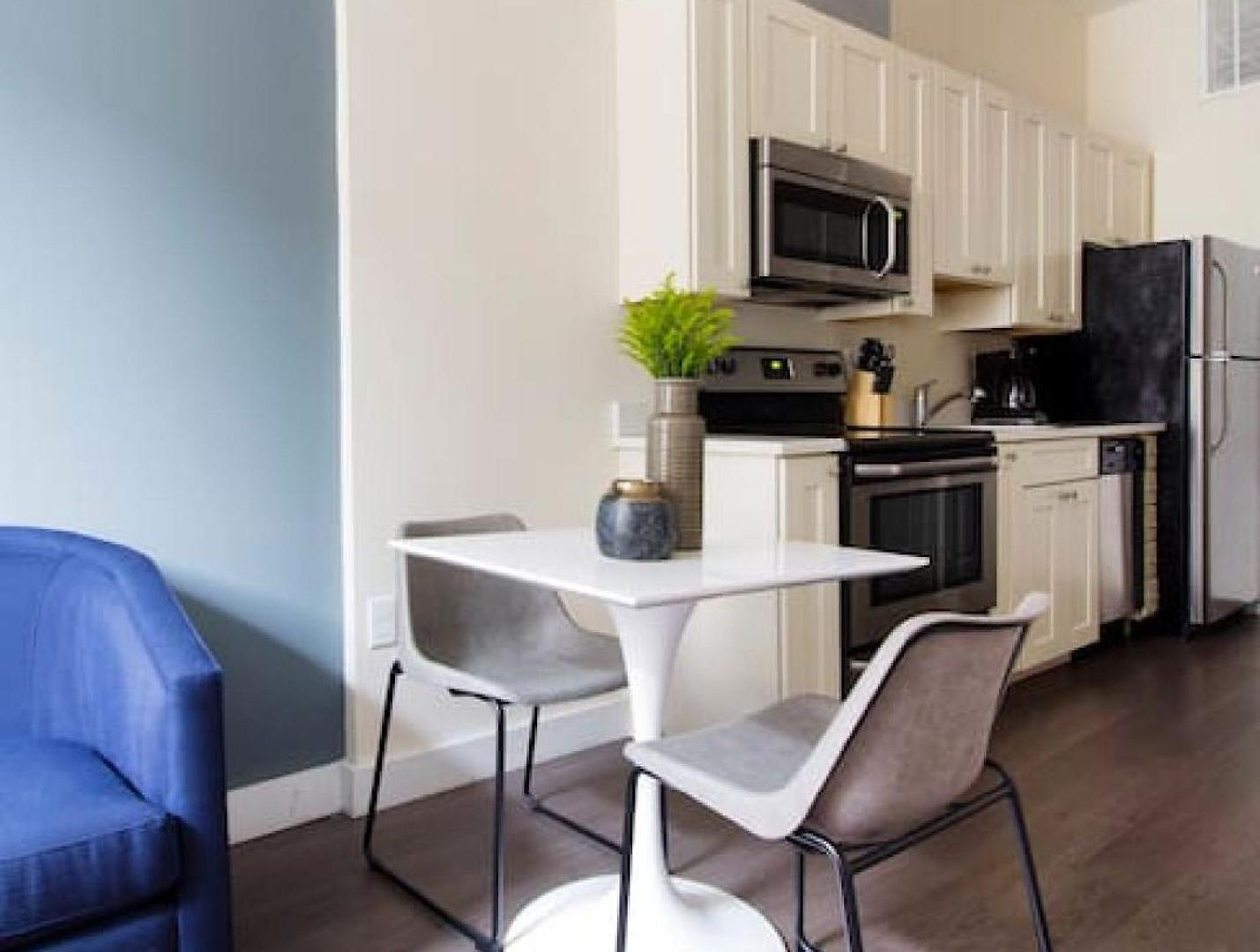 Bright And Bold Loft Fast Wifi Downtown Boston