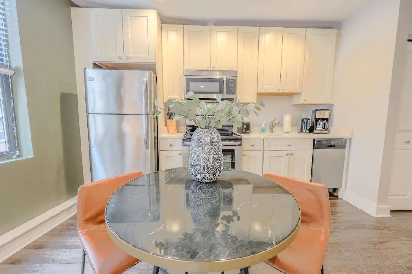 Sleek Fidi Close To Public Transit * Boston