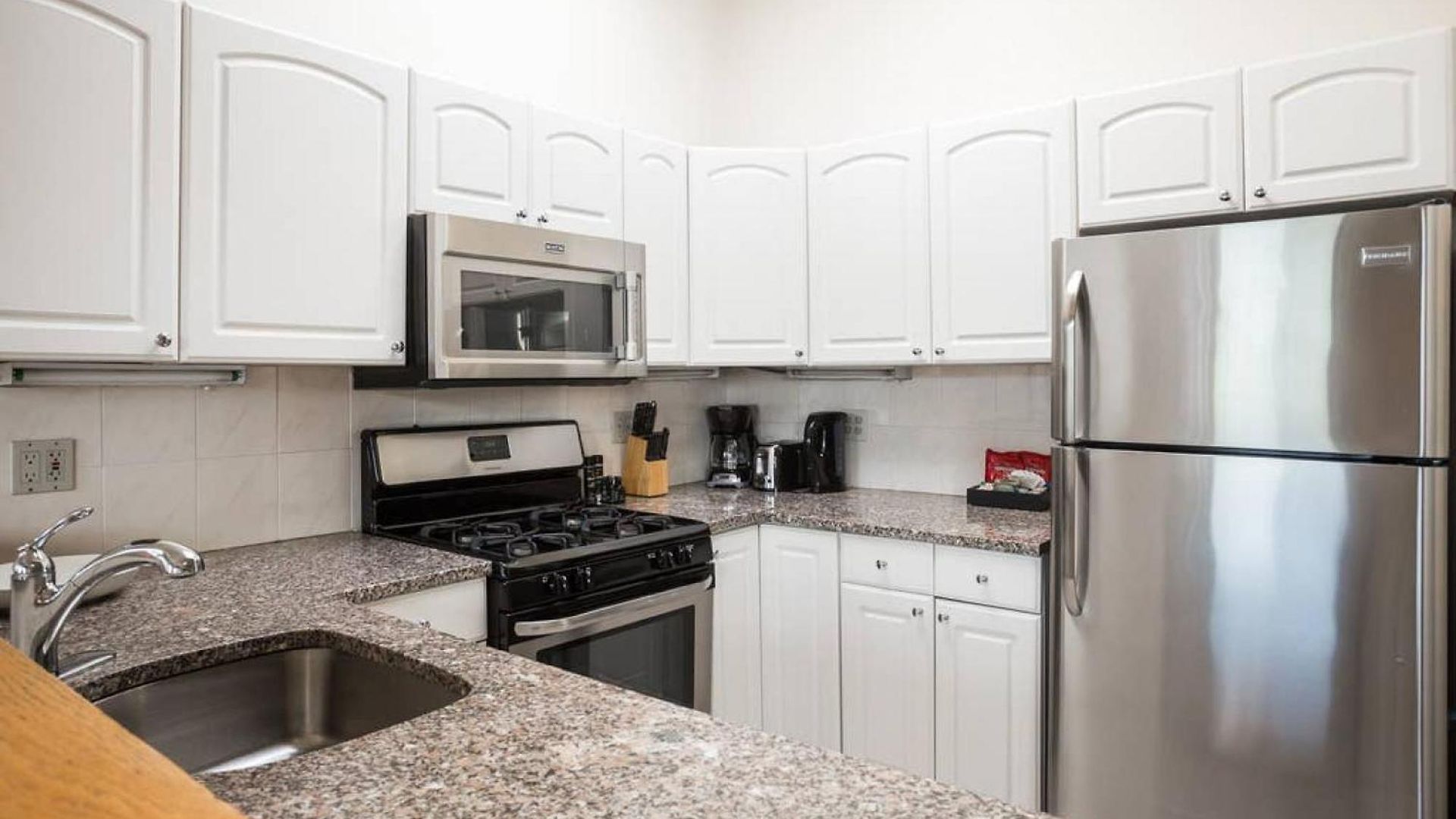Luxury 4br 3ba In Fenway W Epic Roof Deck Apartment Boston