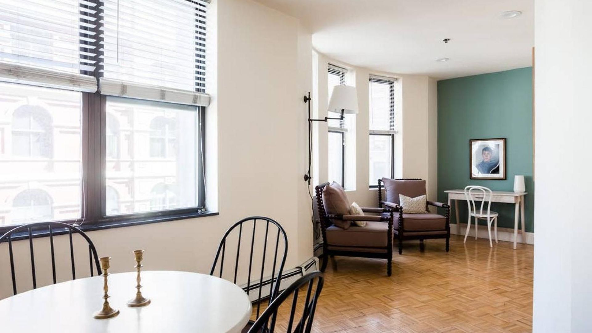 Apartment Awesome 2 Bed 1.5 Bath Downtown *