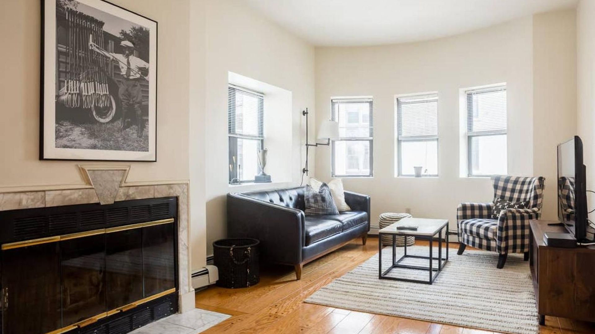 Fabulous 2bed 2bath Downtown *