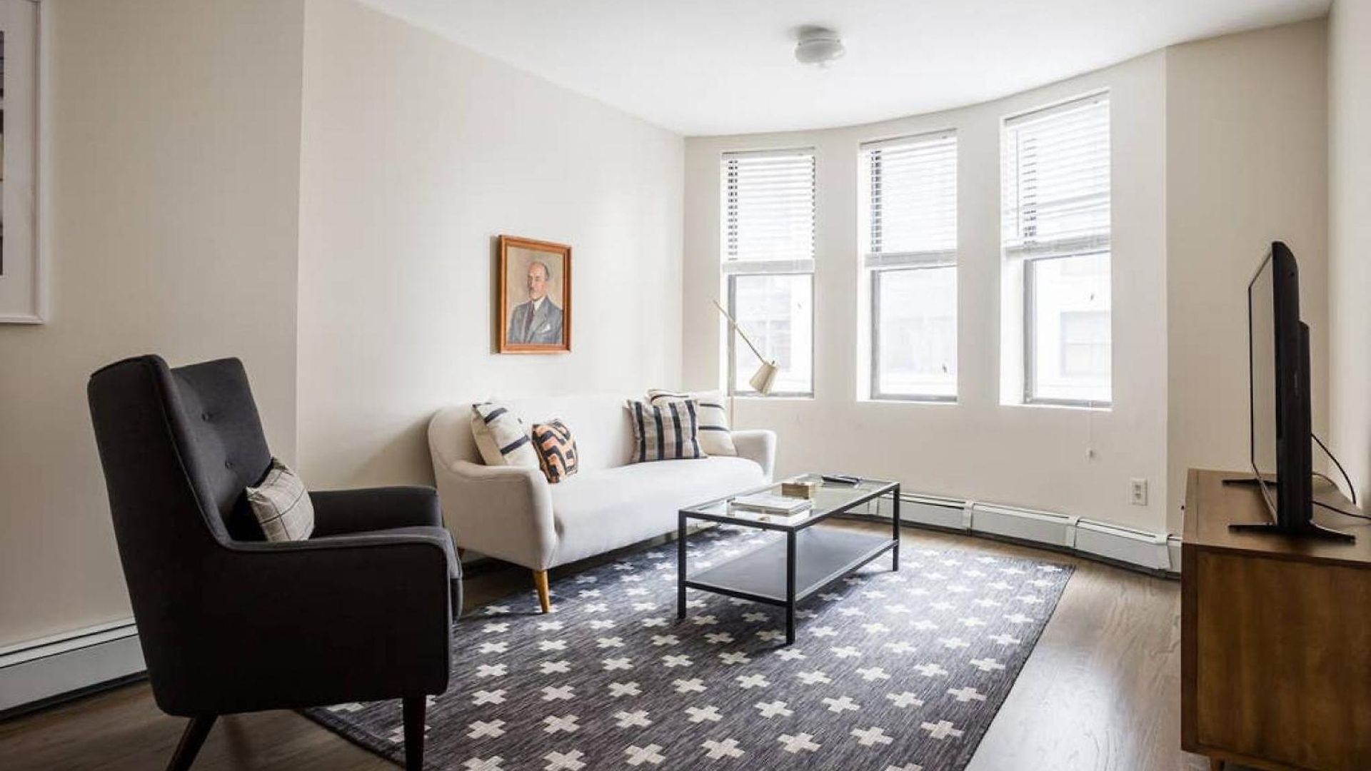 Beautiful 2 Bedroom Financial District *