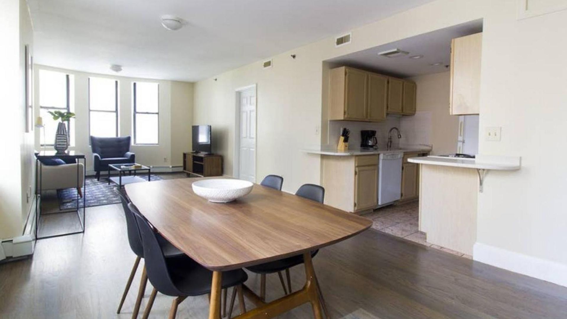 Beautiful 2 Bedroom Financial District Boston