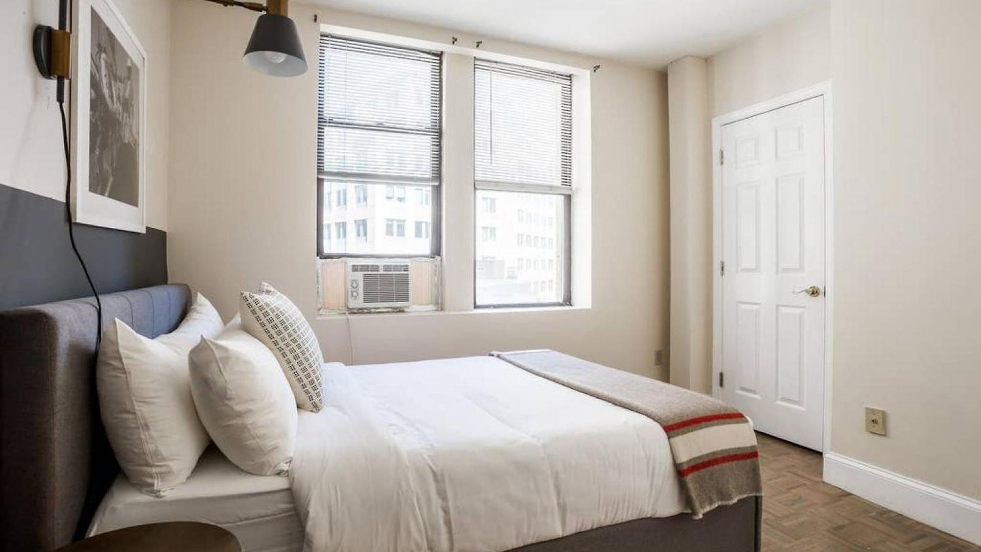 Elegant 2 Bed 2 Bath Furnished In Fidi Apartment