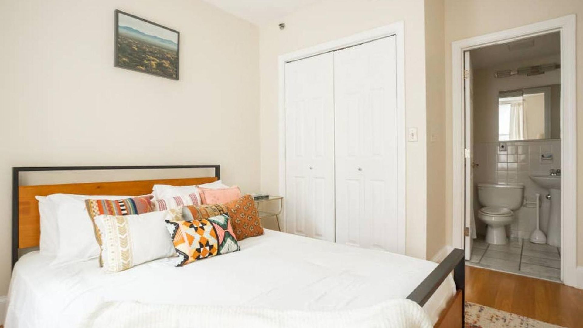 Apartment Delightful Downtown 2bed 2bath Boston