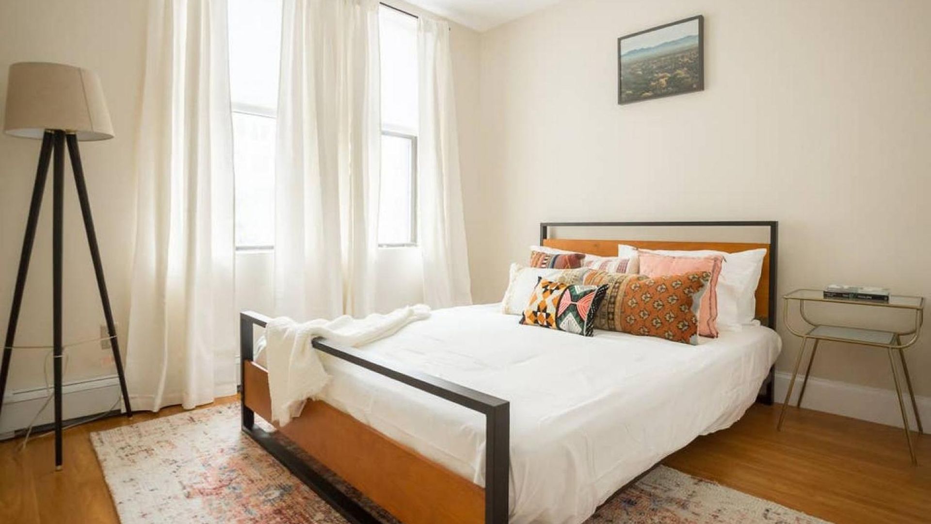 Delightful Downtown 2bed 2bath