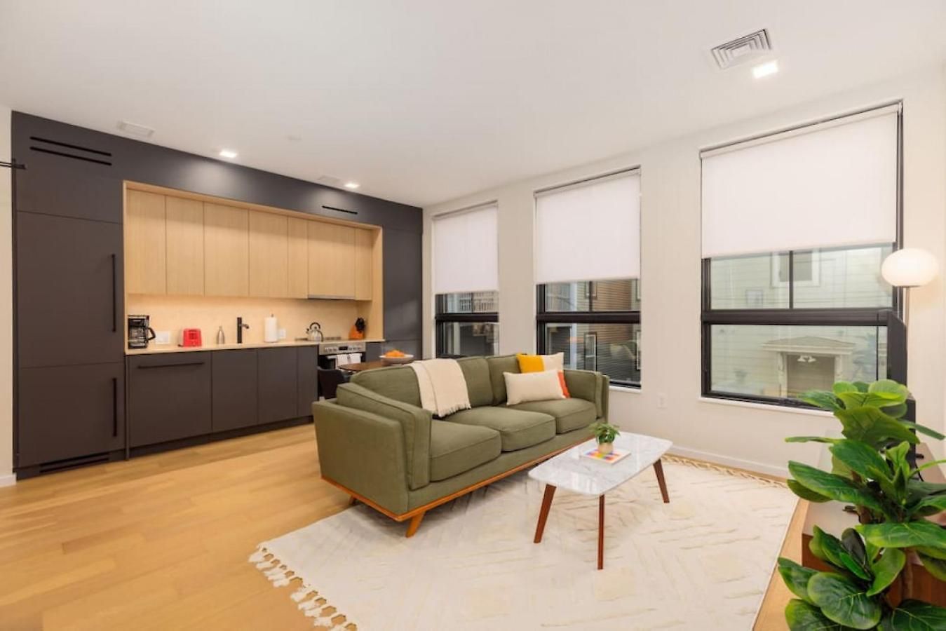 Beautiful Mission Hill 1bedroom Apartment *