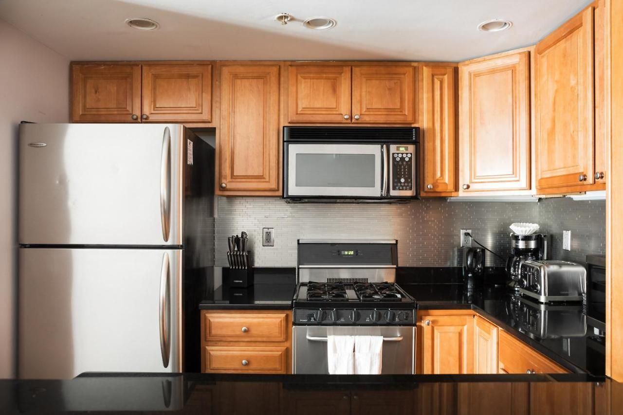 Perfect Traveling Nurse Housing In Theatre District Apartment *