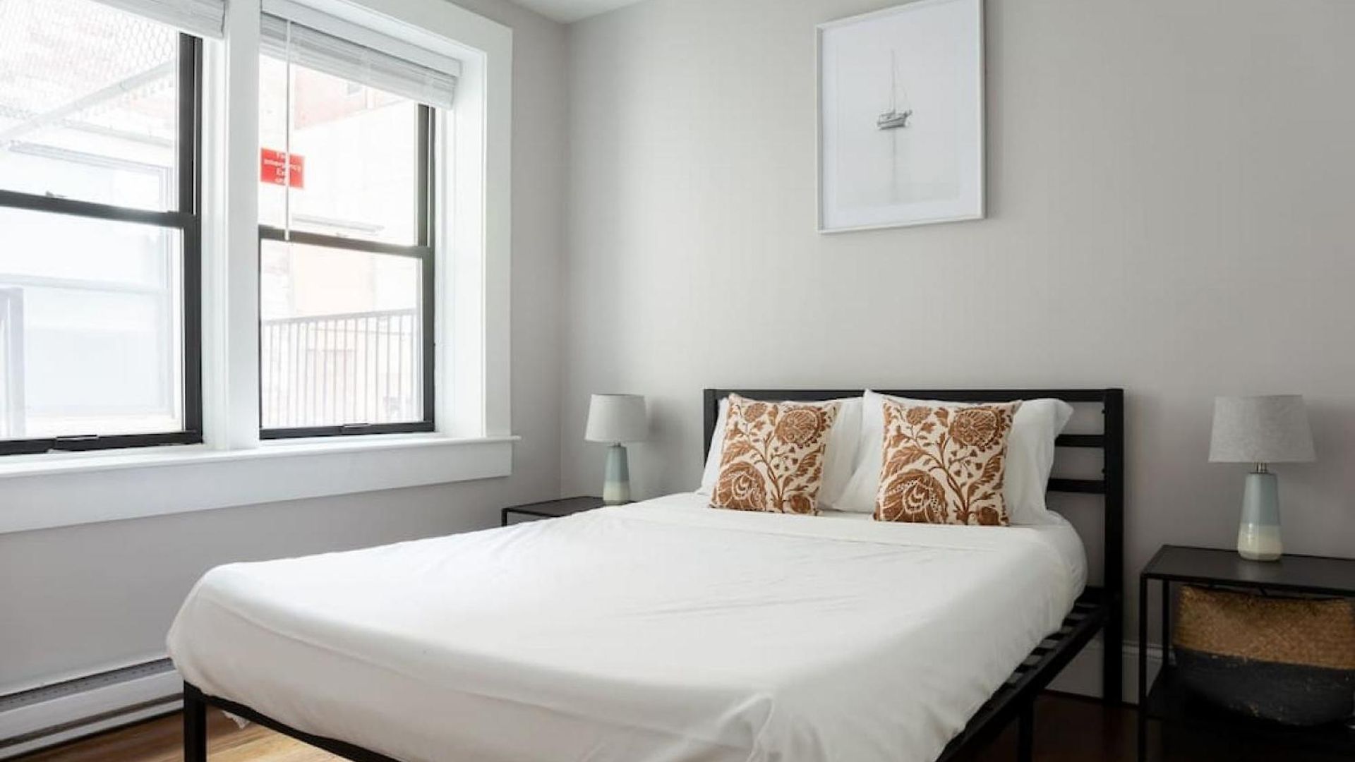 Bay Village Charm With 99 Walkscore With Short And Long * Boston