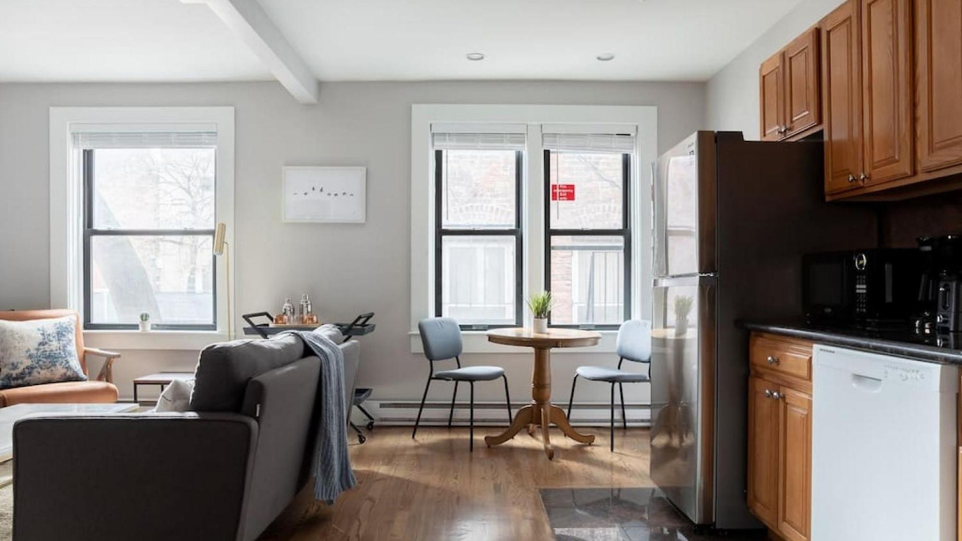 Apartment Bay Village Charm With 99 Walkscore With Short And Long Boston