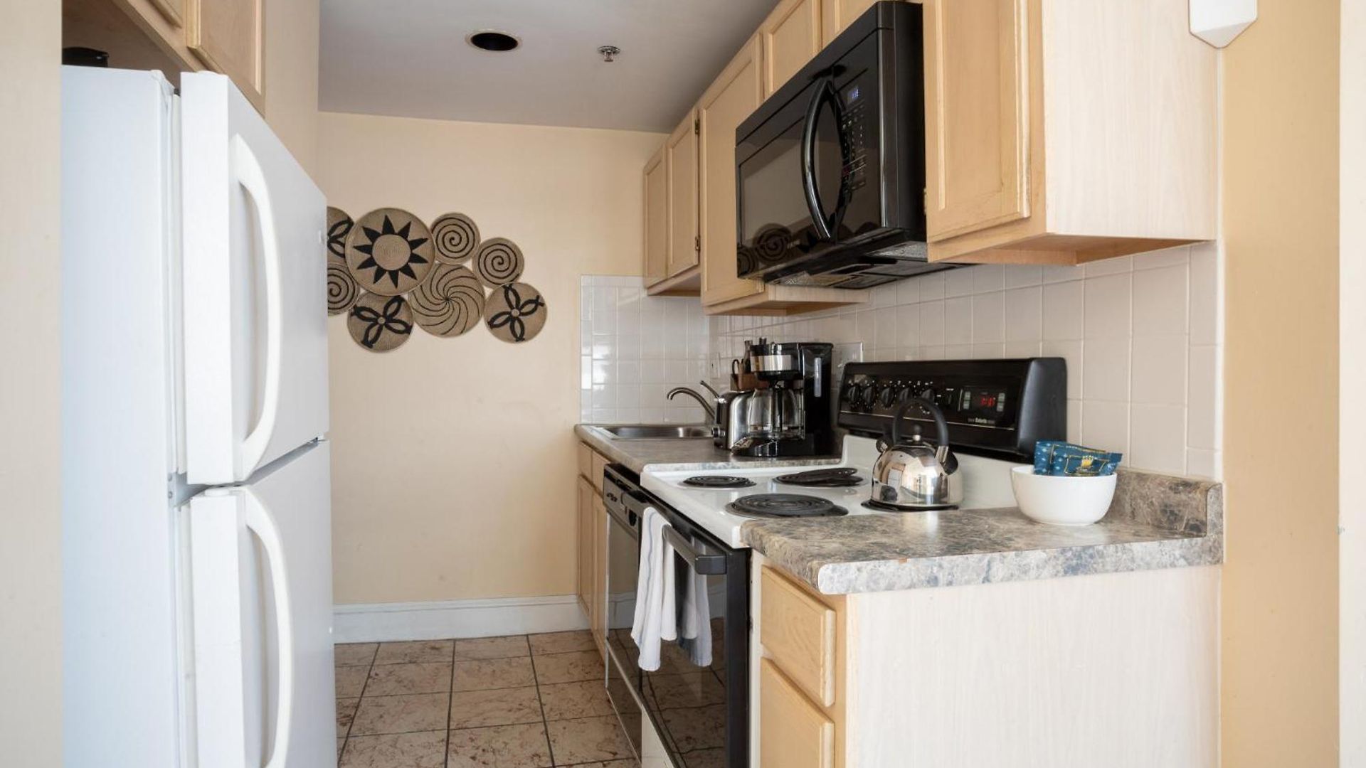 Financial District Charm And Close Walk To Downtown *
