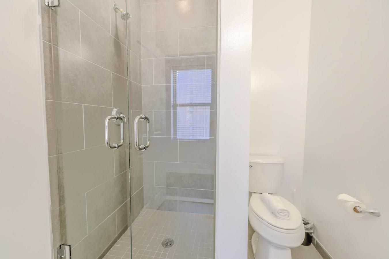 Luxury Loft Washer And Dryer Pet Friendly Apartment *