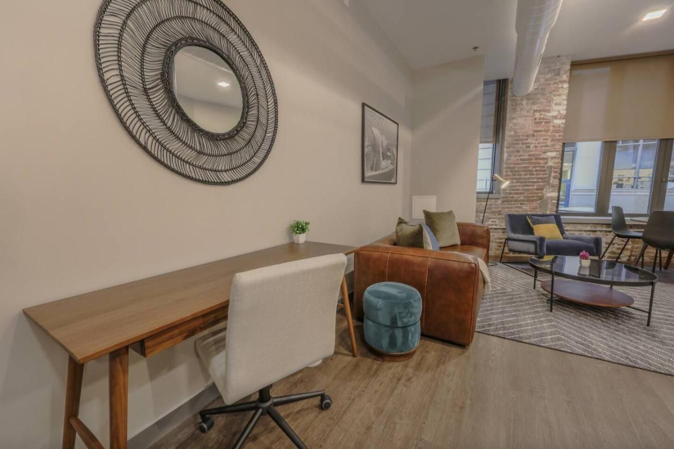 Apartment Classic And Chic 1 Bedroom *