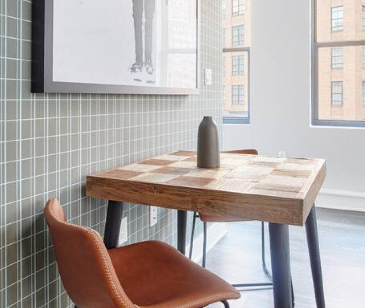 Bright Fidi 1 Bedroom Centrally Located Apartment *