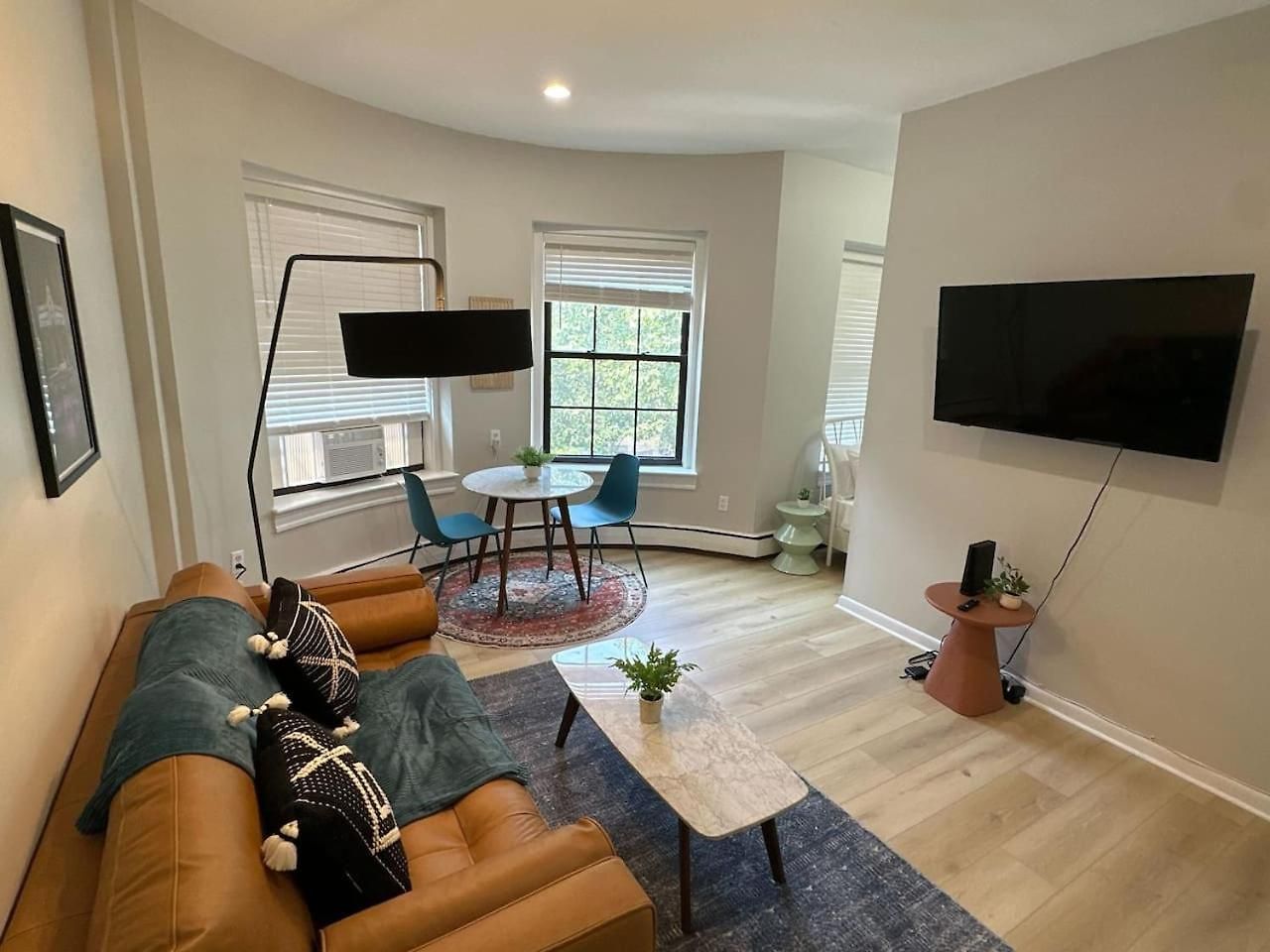 Spacious Back Bay Apartment