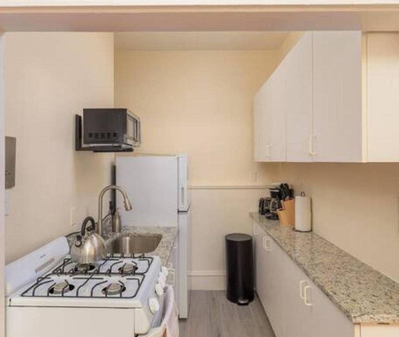 Stunning Back Bay 1bed 1bath Apartment *