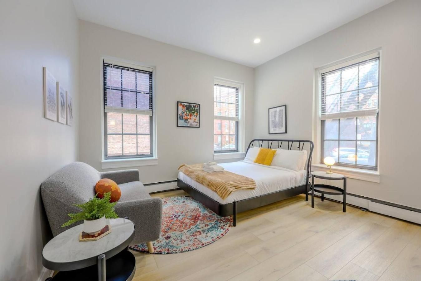 Quaint Back Bay Area