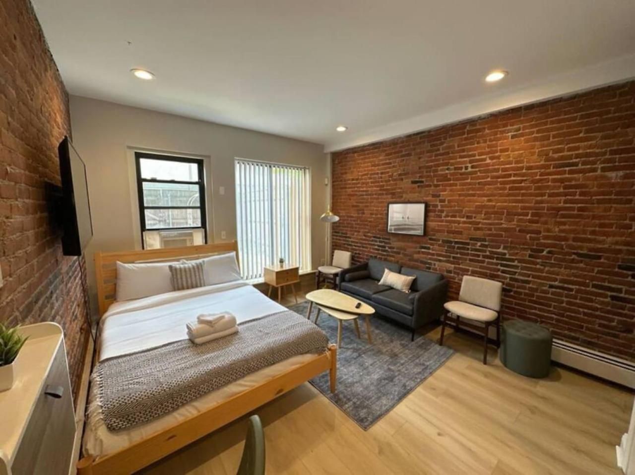 Apartment Cozy South End