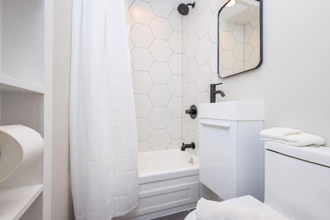 Apartment Compact Back Bay *