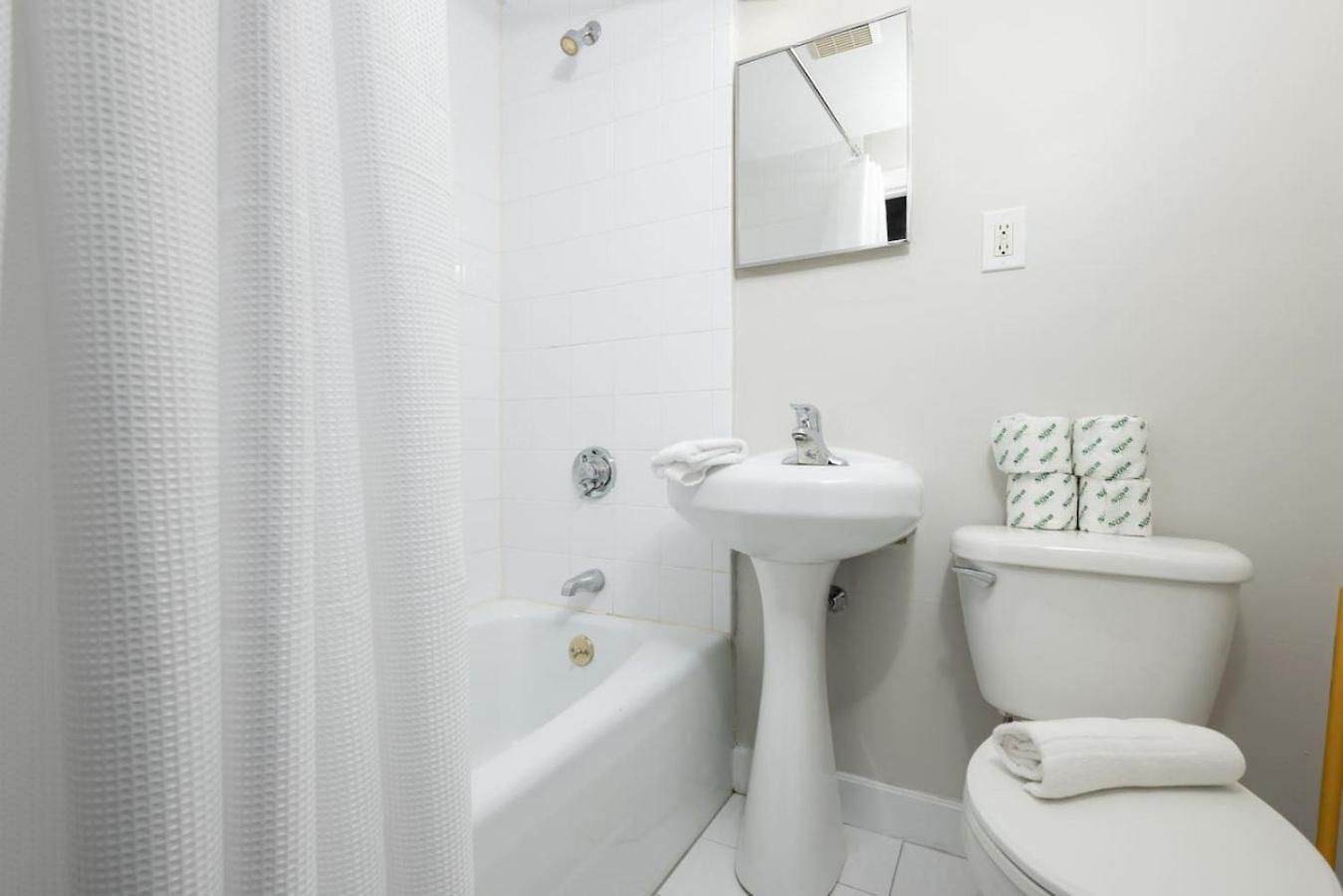 Centrally Located Basic * Boston