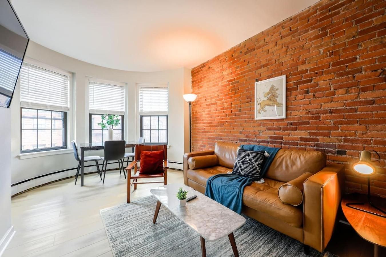 Bright And Cozy Boston