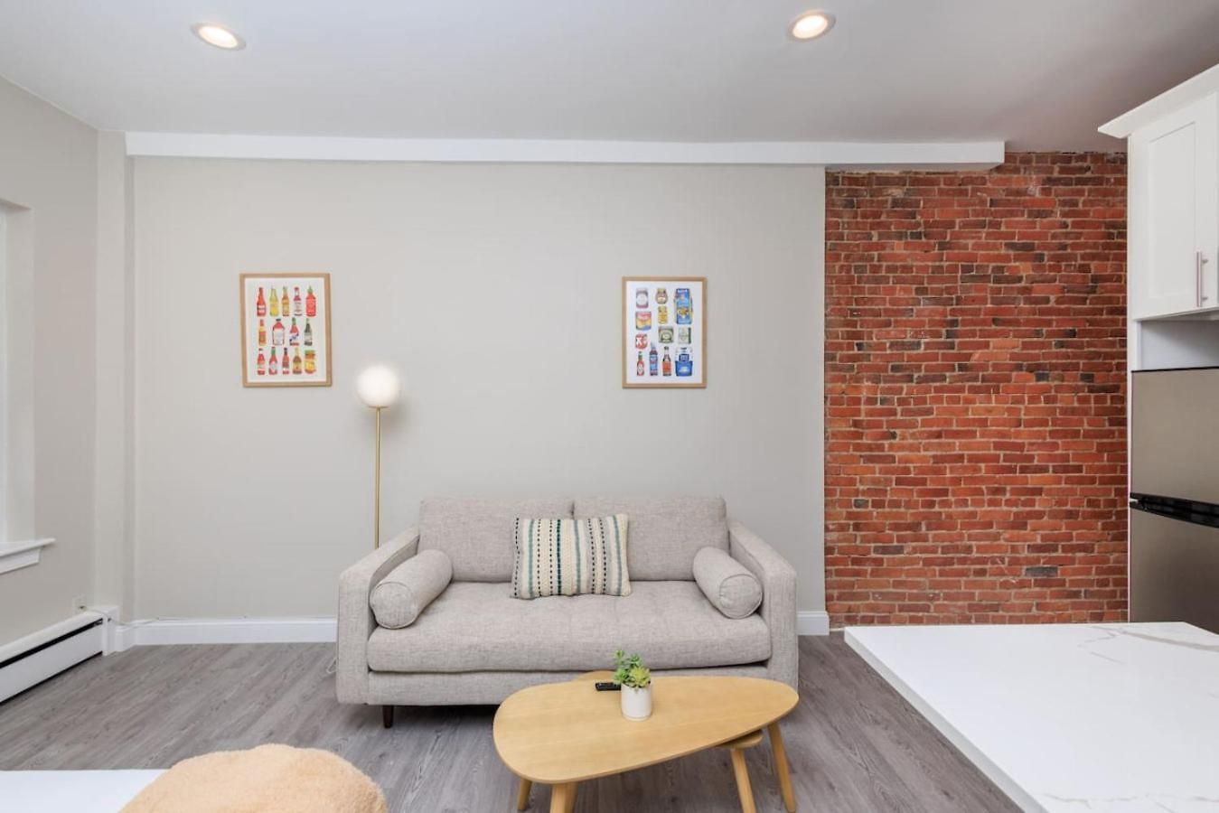 Newly Renovated W Exposed Brick * Boston