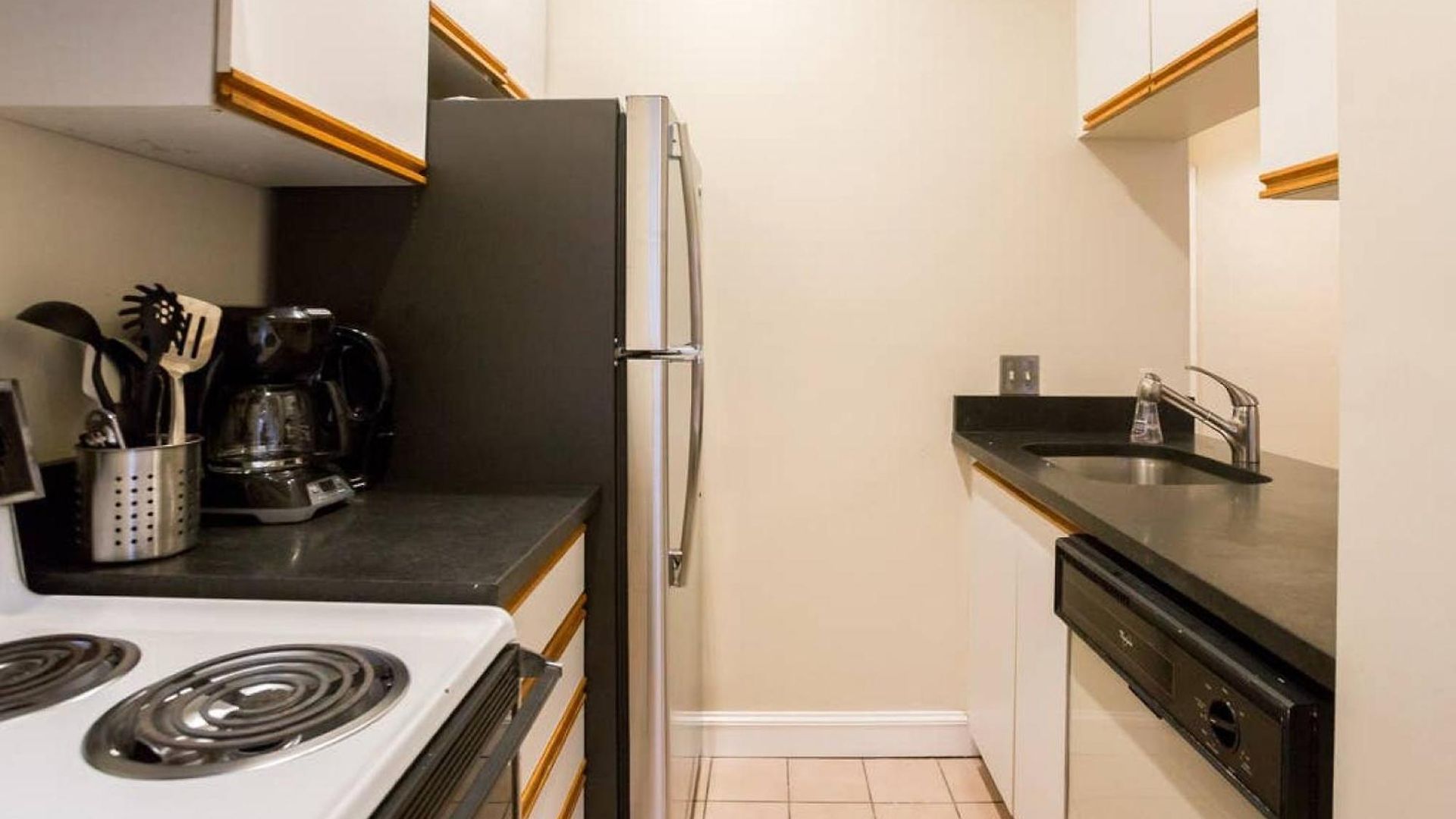 Perfect North End 2br 2ba Laundry * Boston