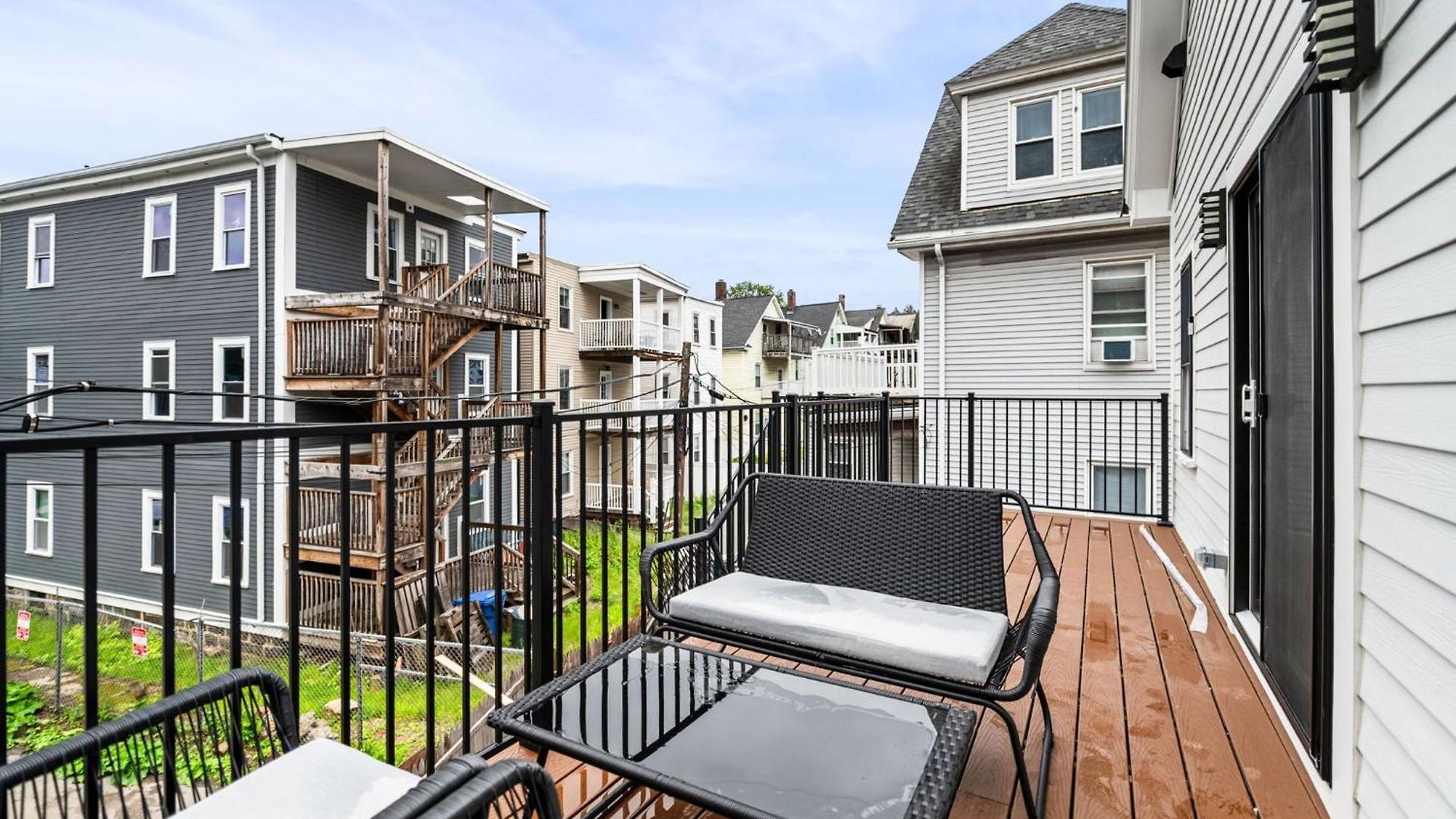 Forest Hill -boston Apartment