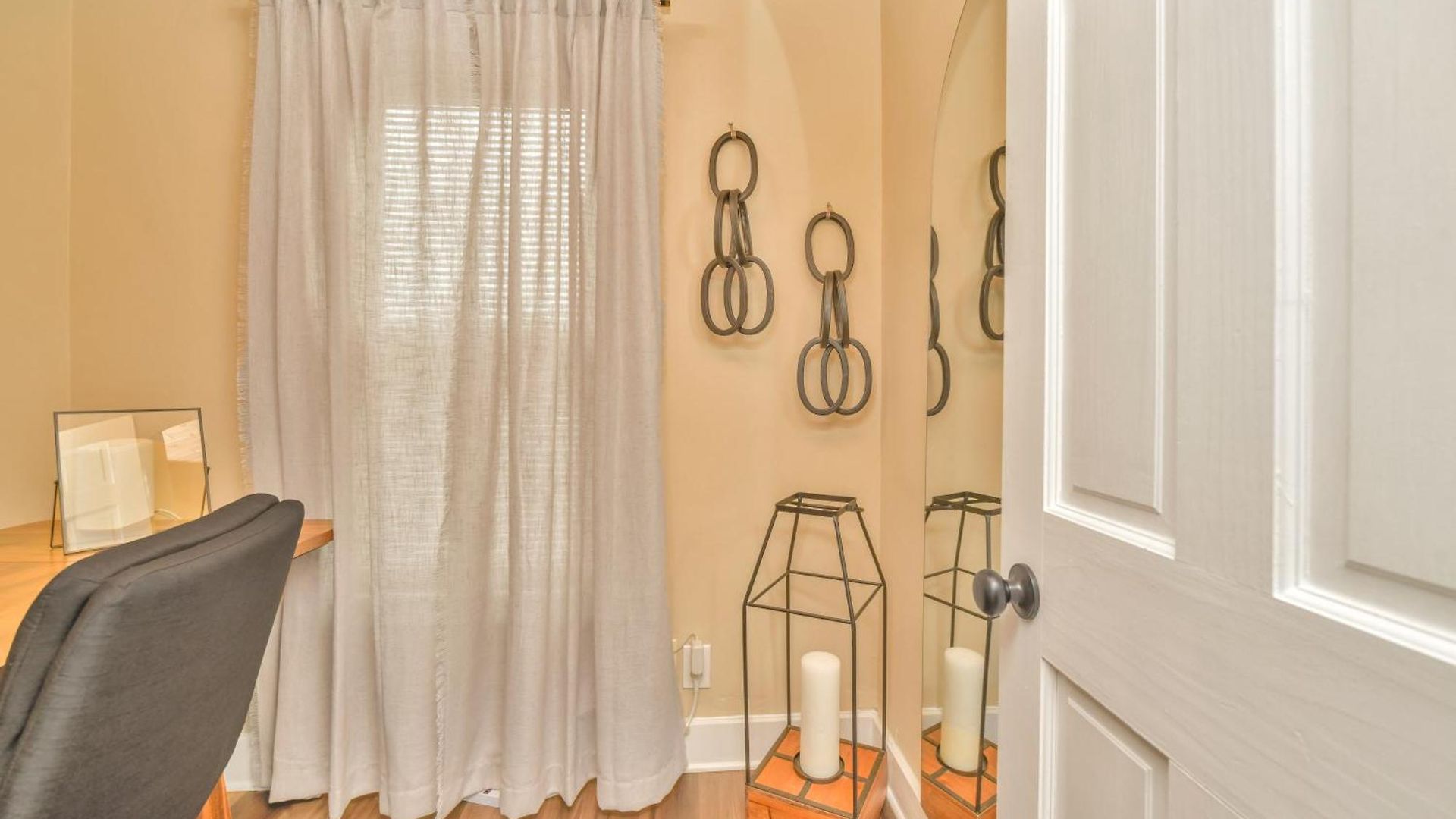 Modern Comfort Apartment Boston