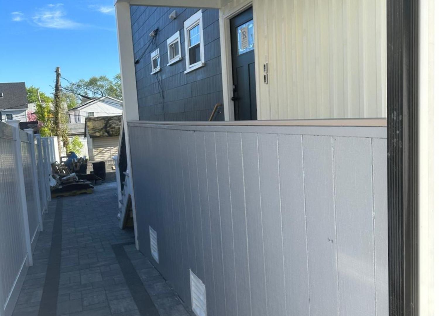 85b Brand New 3br, 2ba, Walk To Transit, Near