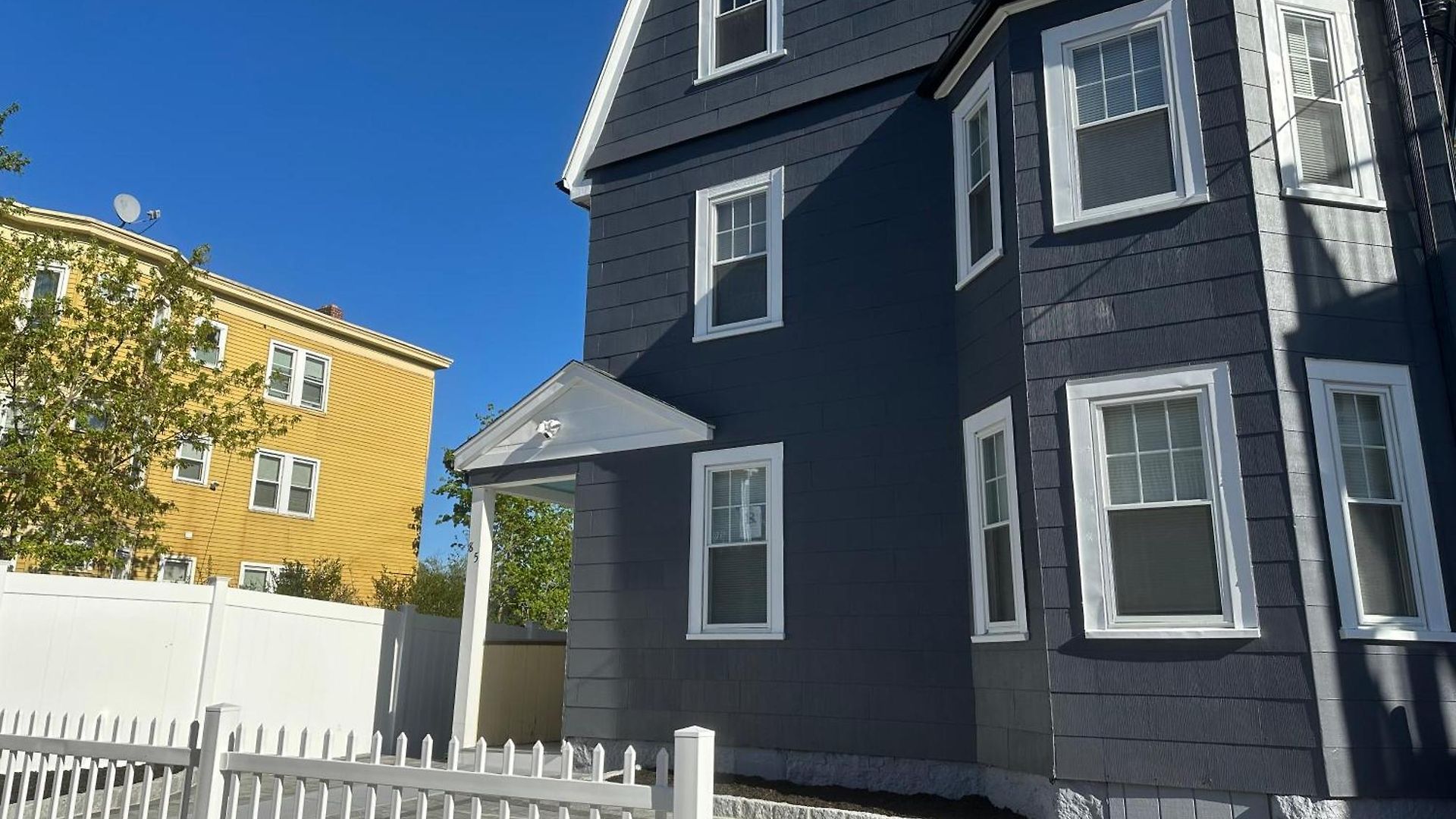 85b Brand New 3br, 2ba, Walk To Transit, Near * Boston