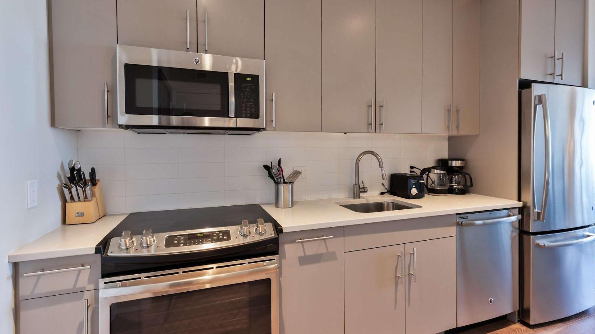 Luxury Seaport With Gym And Pool * Boston