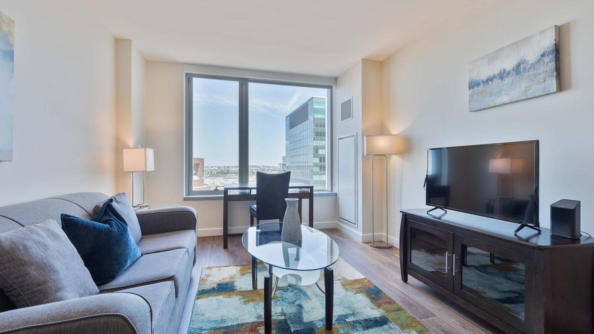 Luxury Seaport With Gym And Pool Boston
