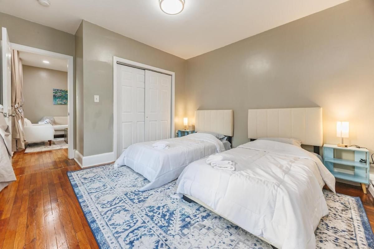 Apartment In-unit Laundry Your Family And Friends Space *